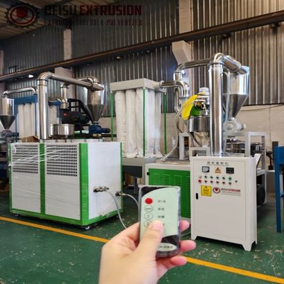 8mm Feeding Size High Speed PVC Pulverizer Milling Machine For Food Processing