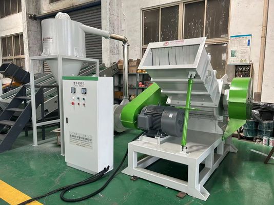 100~1000Kg/h Capacity Plastic Crusher and PVC Crusher with 45 or 55Kw Motor Power and D2 Blade Material for Recycling