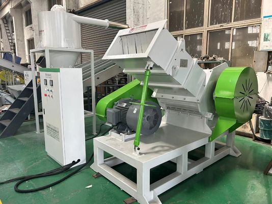 100~1000Kg/h Capacity Plastic Crusher and PVC Crusher with 45 or 55Kw Motor Power and D2 Blade Material for Recycling